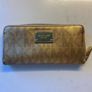 Gold Michaels Kors Women’s Wallet
